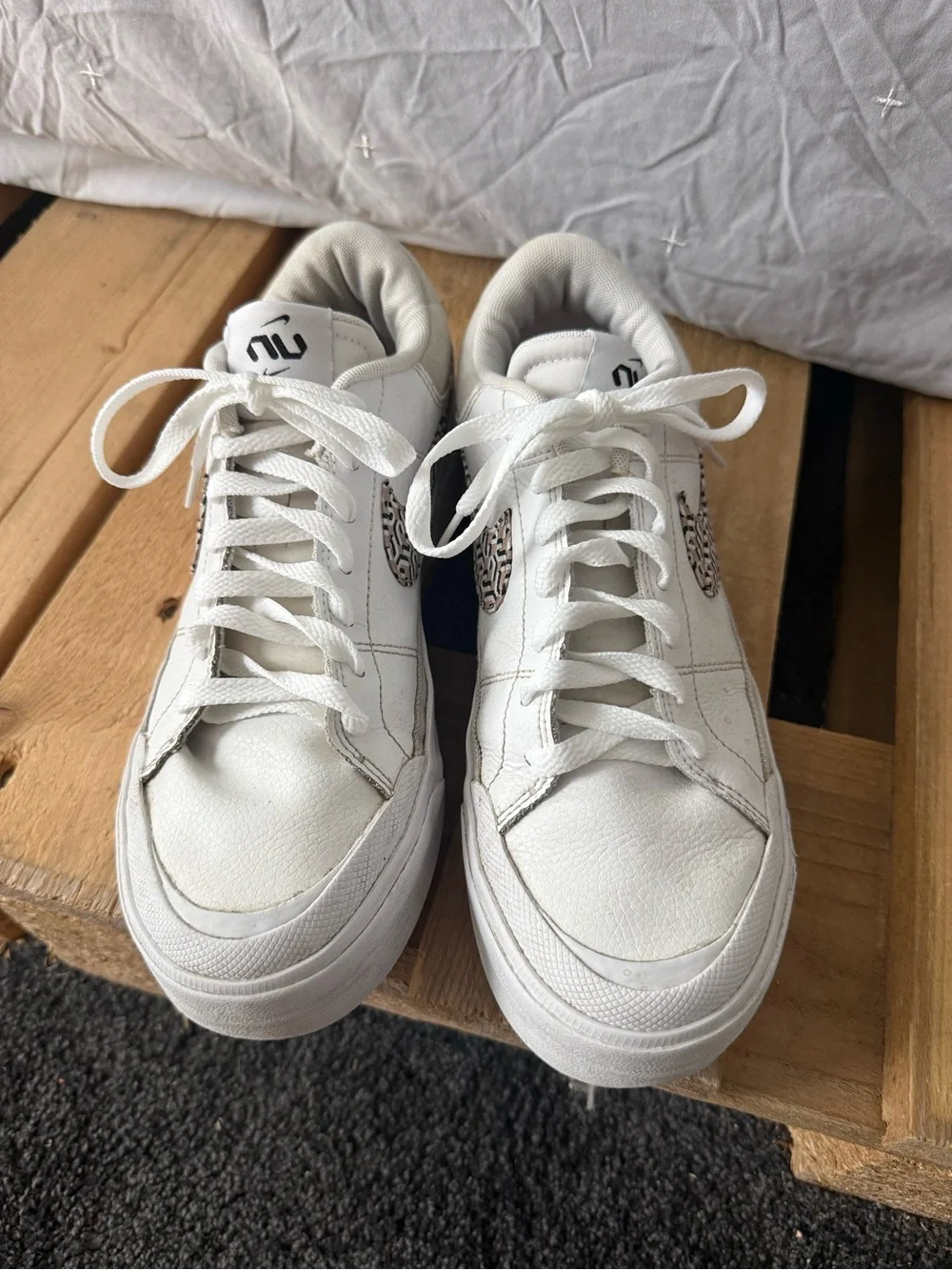 Nike low top